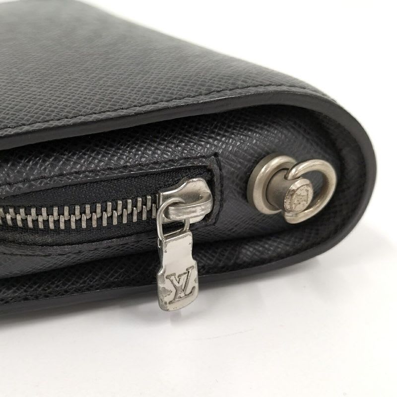 Louis Vuitton Baikal Second Bag Taiga Ardoise — view 6