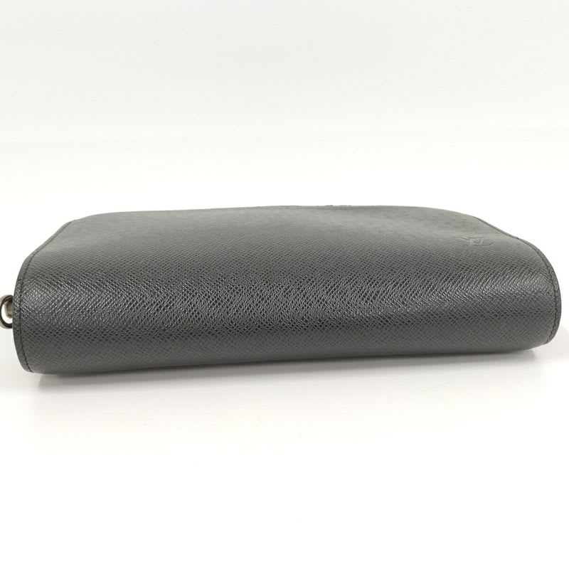 Louis Vuitton Baikal Second Bag Taiga Ardoise — view 5