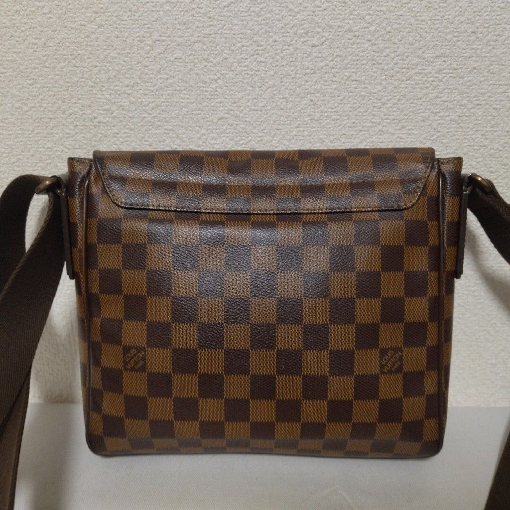 Louis Vuitton District PM Damier Shoulder Bag — view 2