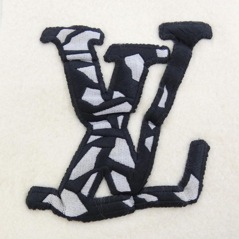 Louis Vuitton ICE Muffler Scarf — view 4