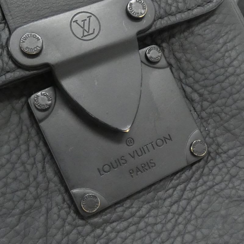 Louis Vuitton Taurillon Monogram S Rock Vertical Wearable Wallet — view 4