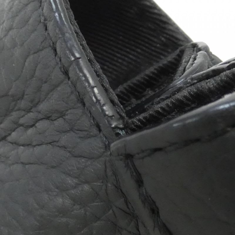 Louis Vuitton Taurillon Monogram S Rock Vertical Wearable Wallet — view 6