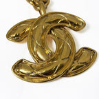 Chanel CC Logo Chain Necklace Gold Quilted — view 9