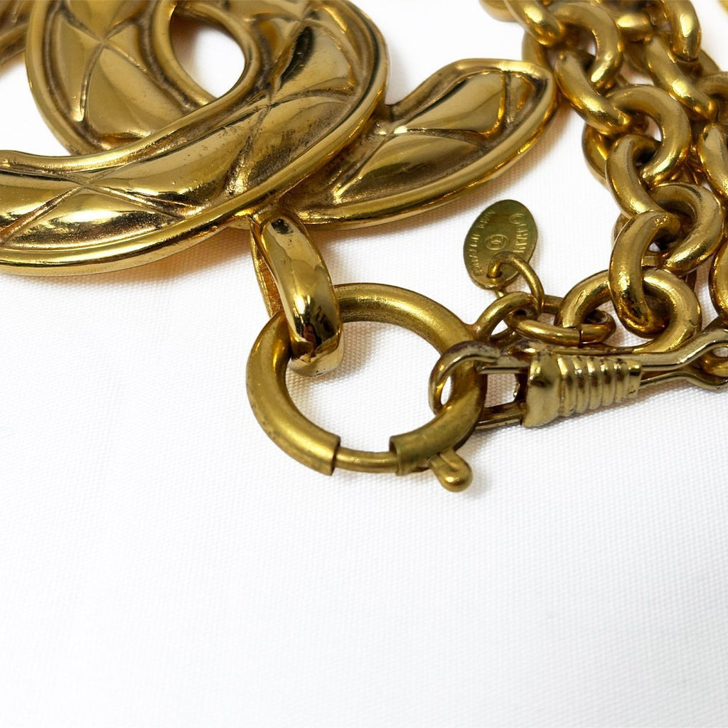 Chanel Necklace CC Logo Chain Quilted Vintage — view 9