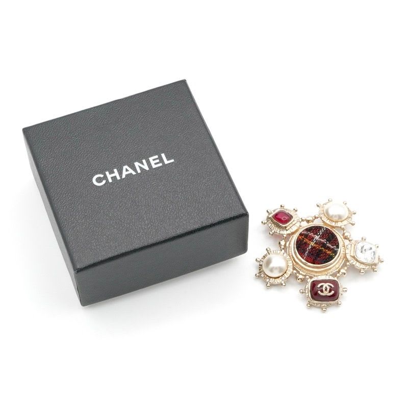 Chanel Brooch Corsage Gold Red Coco Mark Pearl Bijou Tweed — view 9