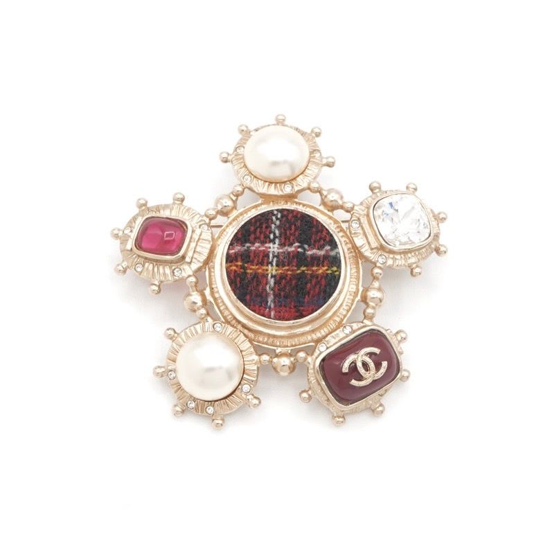 Chanel Brooch Corsage Gold Red Coco Mark Pearl Bijou Tweed — view 3