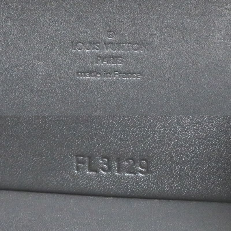 Louis Vuitton Shoulder Bag — view 8