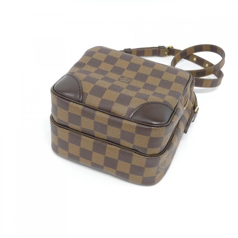 Louis Vuitton Damier Amazon Shoulder Bag — view 4