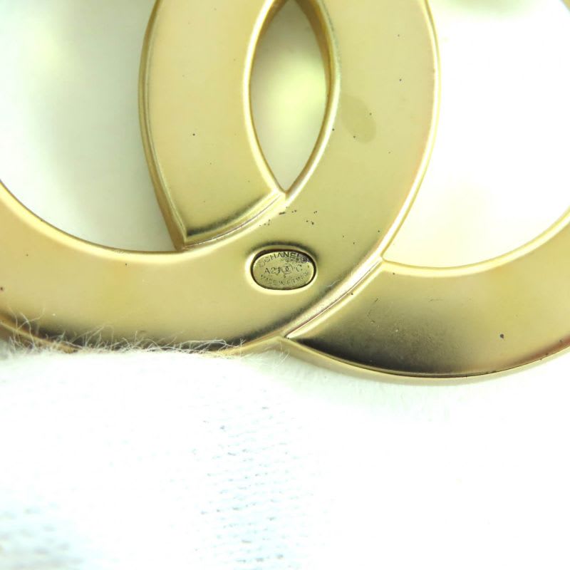 Chanel A21 C Rhinestone Brooch Gold Box Storage Bag — view 7