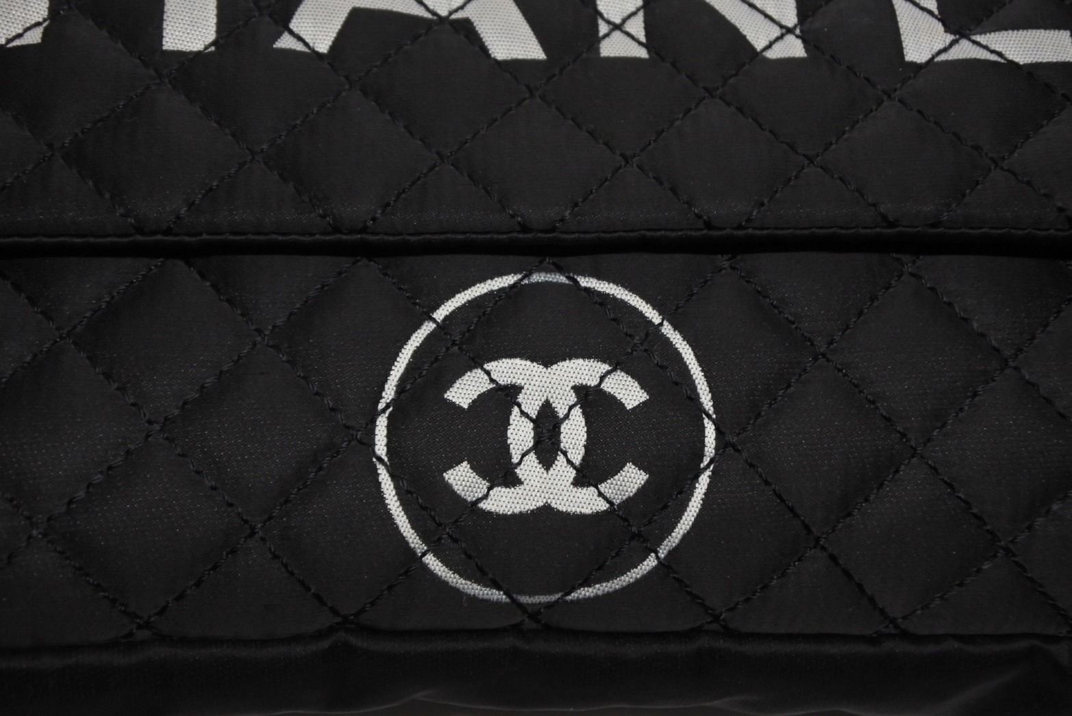 Chanel Quilted Jumbo CC Logo Chain Shoulder Bag Single Flap Black White Silver — view 5