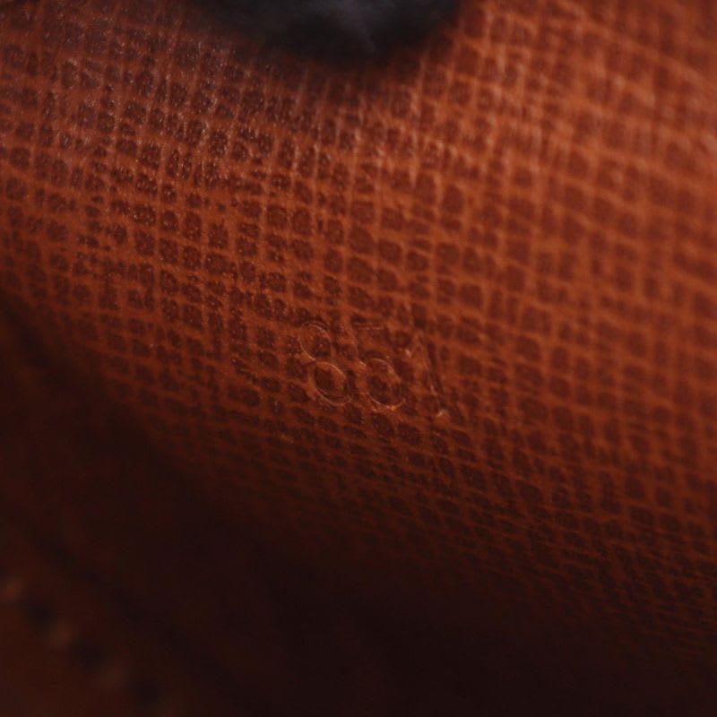 Louis Vuitton Shoulder Bag Cartesier MM Leather — view 6