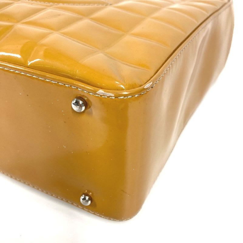 Chanel Shoulder Bag CC Logo Chocolate Bar Patent Leather Beige