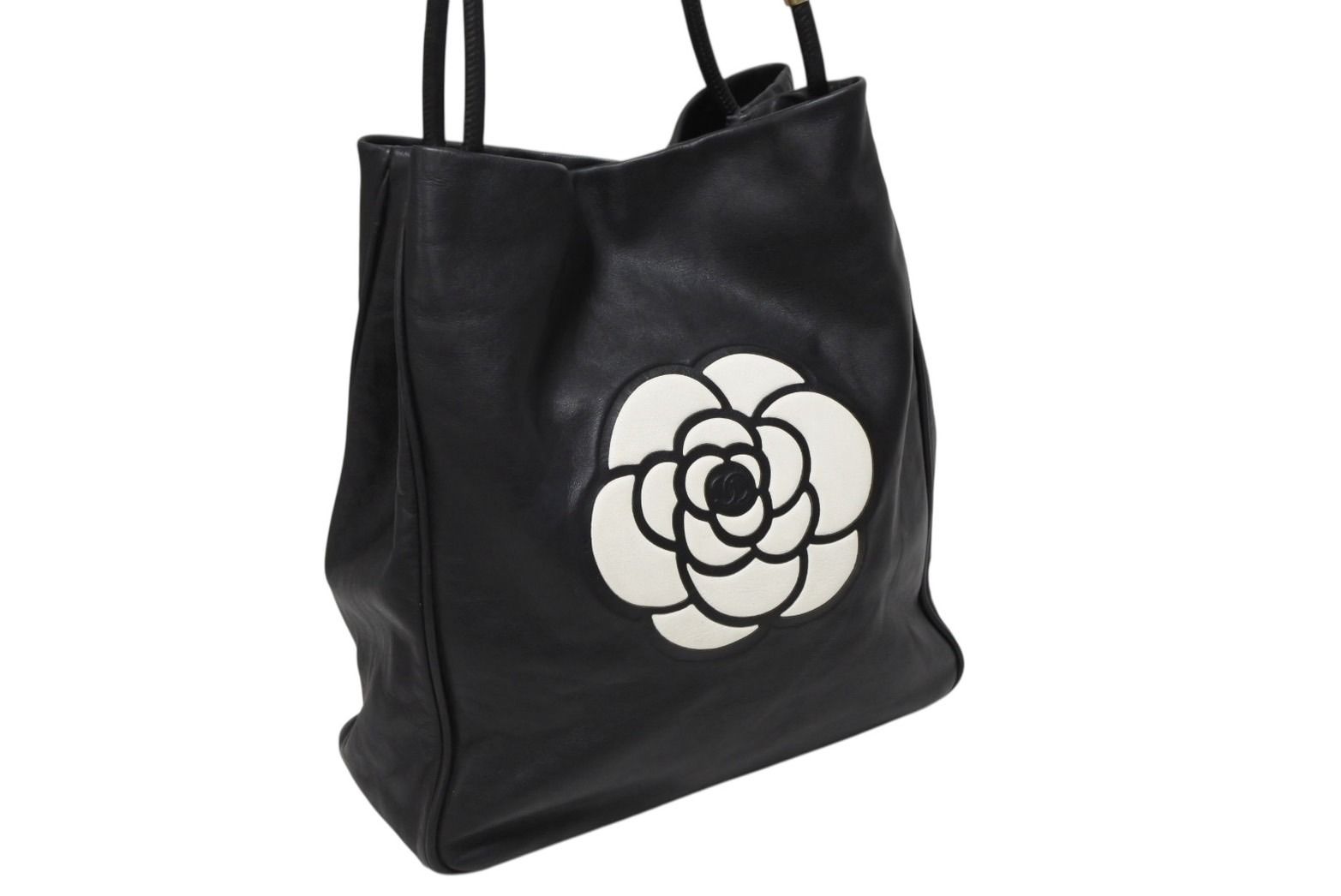 Chanel Camellia Logo Design Bag Black Leather Gold — view 4