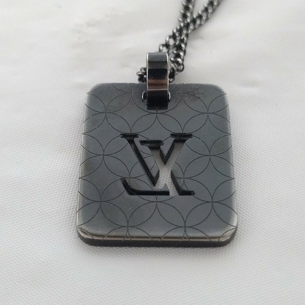 Louis Vuitton Pendentif PM Necklace — view 3