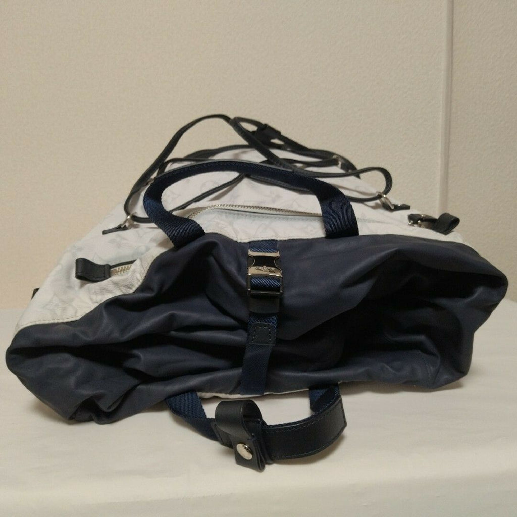 Louis Vuitton Monogram White Ultralight Backpack XL — view 5