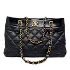 Chanel Quilted CC Logo Chainto Bag Lambskin Black Gold — view 2