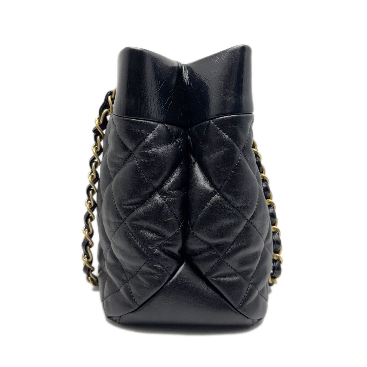 Chanel Quilted CC Logo Chainto Bag Lambskin Black Gold — view 4