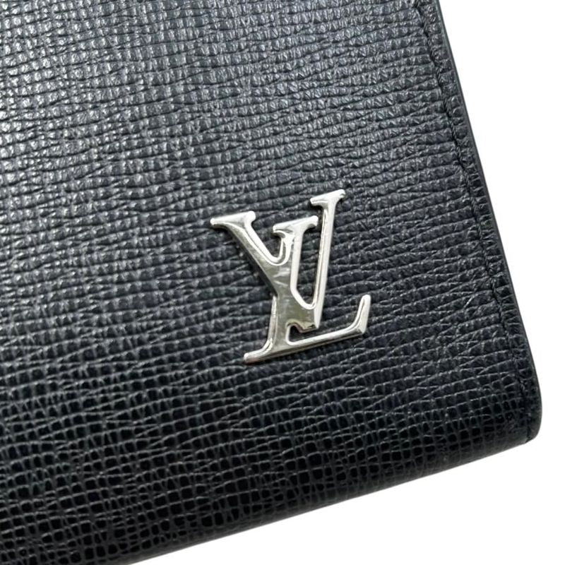 Louis Vuitton Clutch Bag Pochette Voyage Taiga Noir Black — view 9