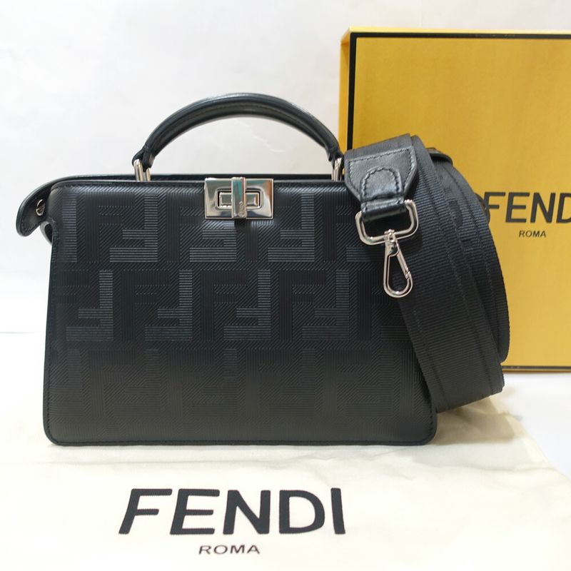 Fendi P-cub-iseeu X-cross 7 Va582 Leather BK — view 9