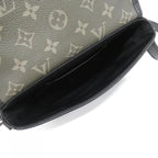 Louis Vuitton Pulse Wearable Wallet Shoulder Bag — view 8