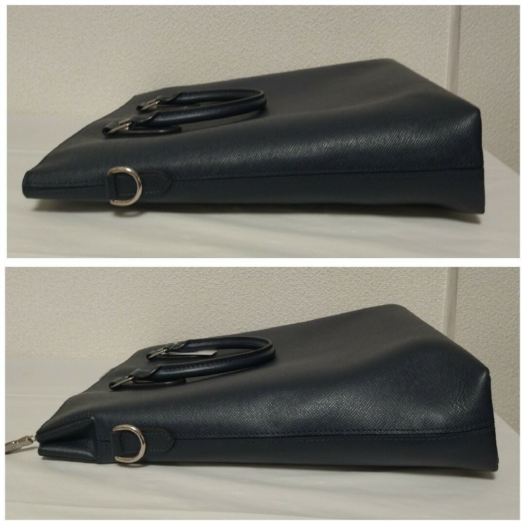 Louis Vuitton Antonto Taiga Navy Tote — view 3