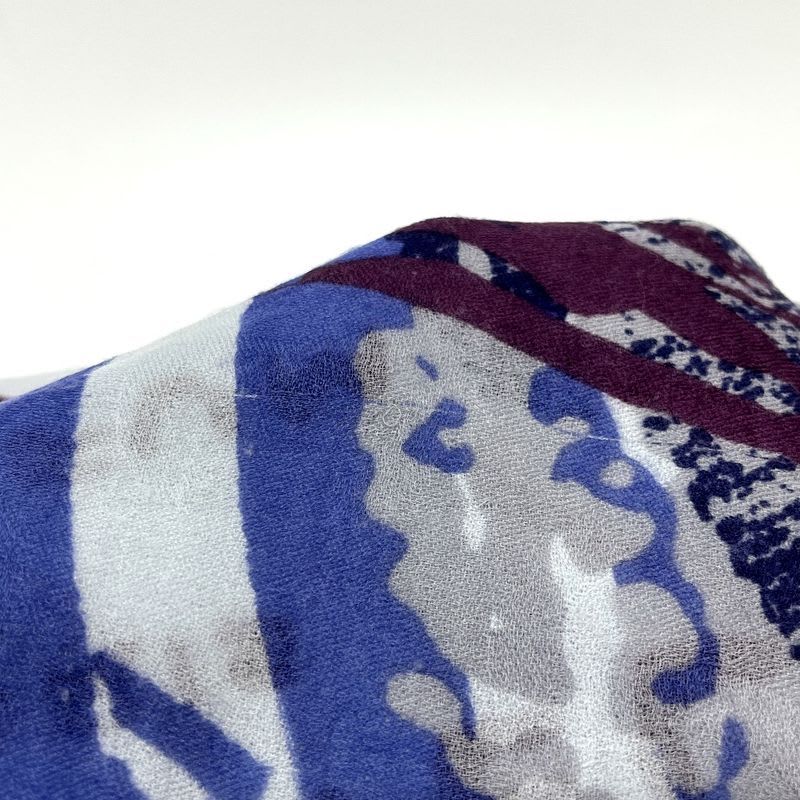 Chanel Shawl No5 Perfume Cashmere Blue — view 4