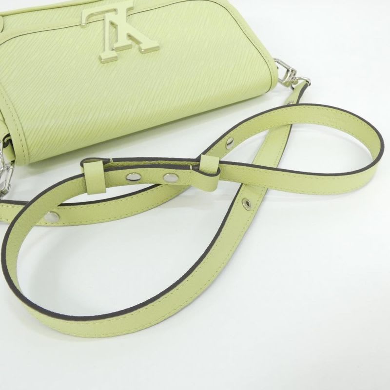 Louis Vuitton Epi Buci Shoulder Bag — view 7