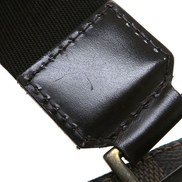 Louis Vuitton Damier Pochette Bosfort