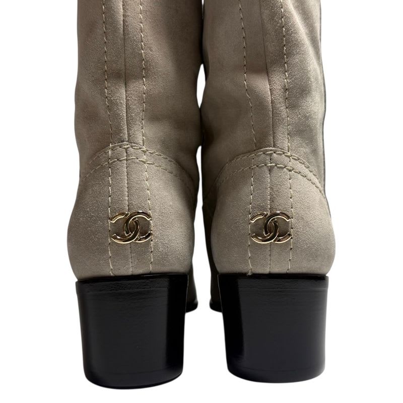 Chanel Suede Bicolor Short Boots Size 35 C Beige — view 5