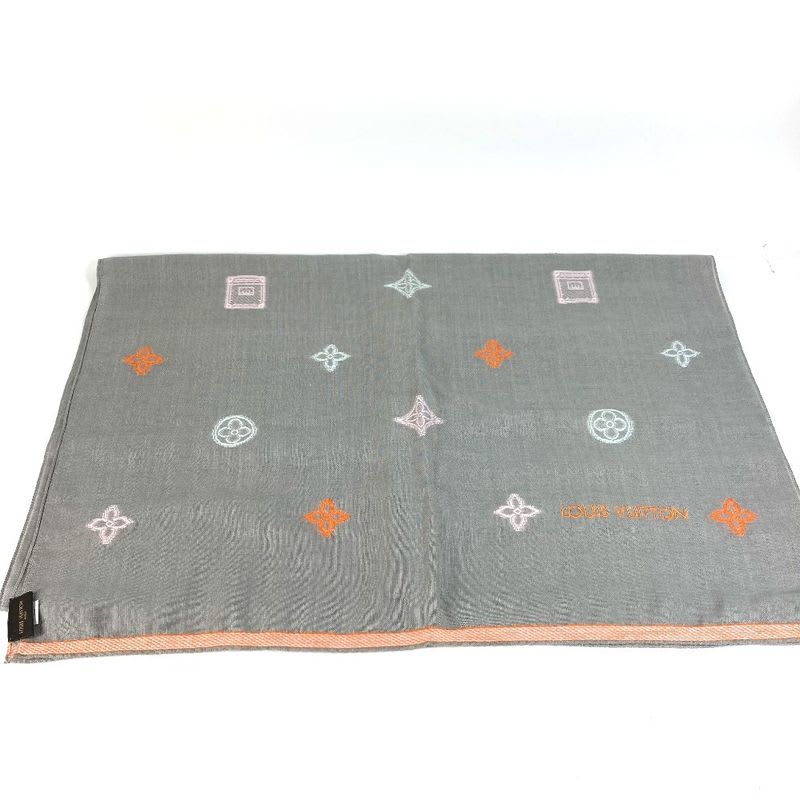 Louis Vuitton Shawl Monogram Logo Wool Gray — view 3