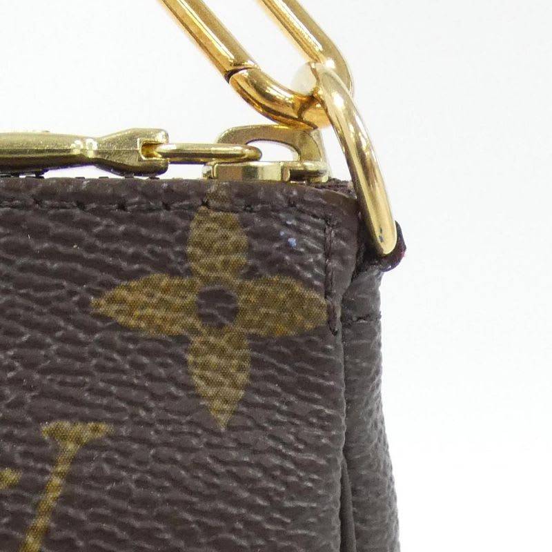 Louis Vuitton Monogram Mini Pochette Accessory Pouch