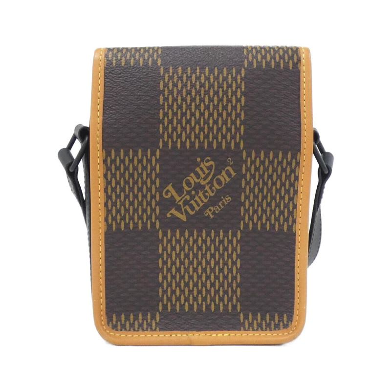 Louis Vuitton Damier Giant Amazon Messenger Shoulder Bag — view 3