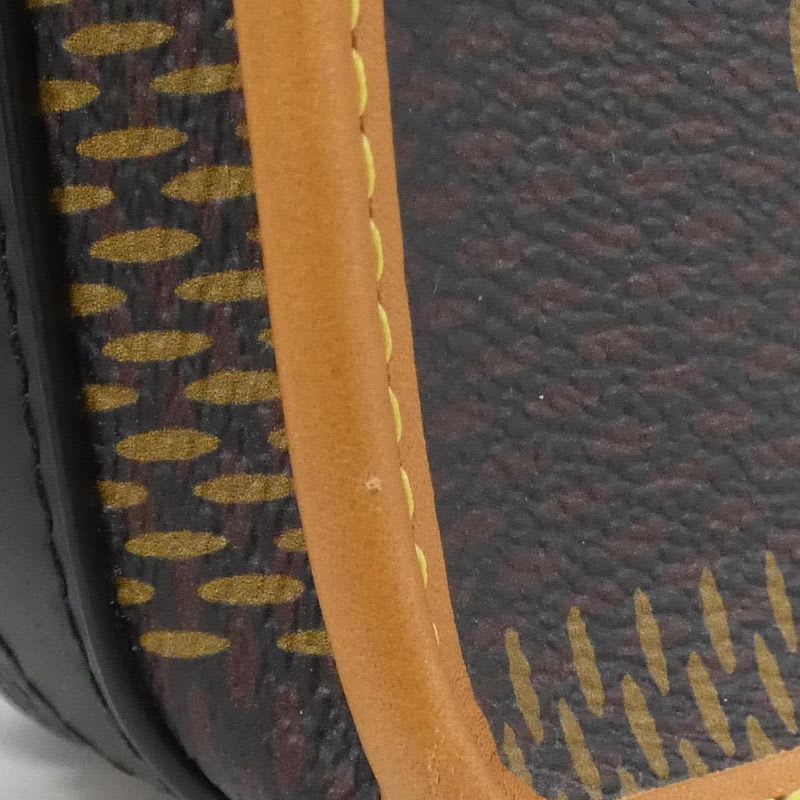 Louis Vuitton Damier Giant Amazon Messenger Shoulder Bag — view 8