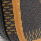 Louis Vuitton Damier Giant Amazon Messenger Shoulder Bag — view 8