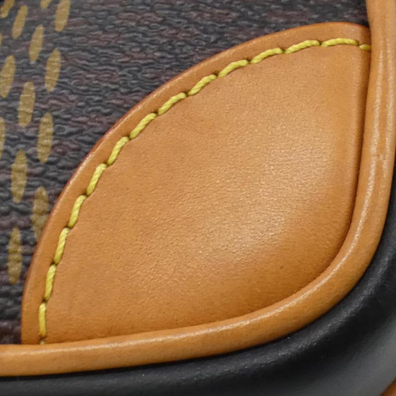 Louis Vuitton Damier Giant Amazon Messenger Shoulder Bag — view 6