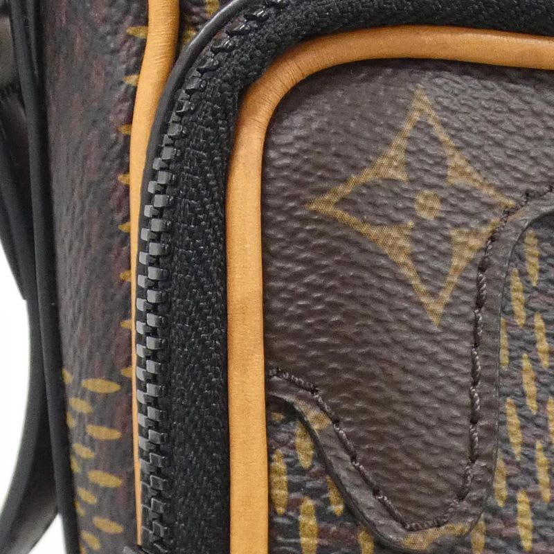 Louis Vuitton Damier Giant Amazon Messenger Shoulder Bag — view 7