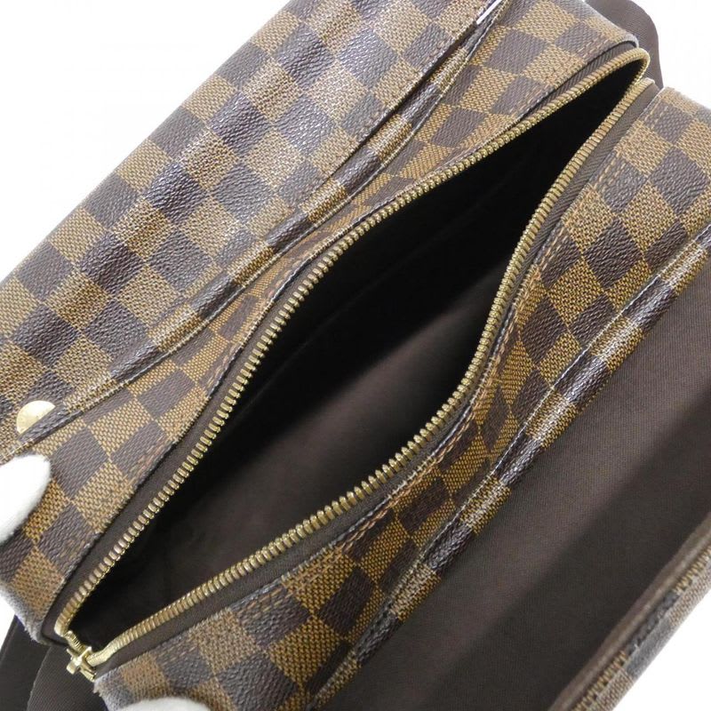 Louis Vuitton Damier Naviglio Shoulder Bag — view 9