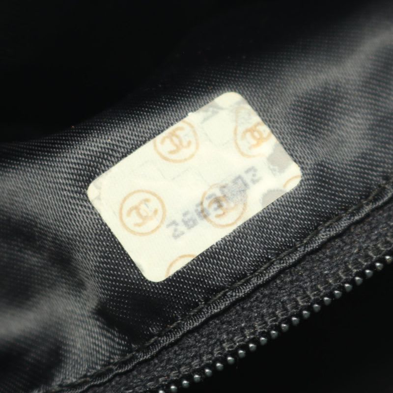 Chanel Shoulder Bag Black Leather Calf Chain