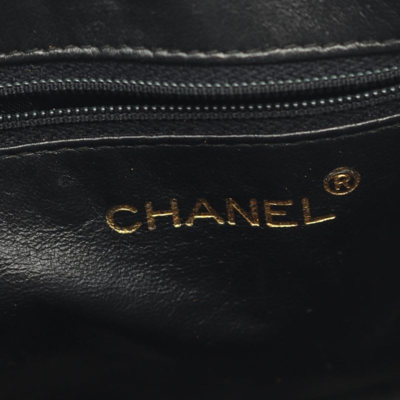 Chanel Shoulder Bag Black Leather Calf Chain