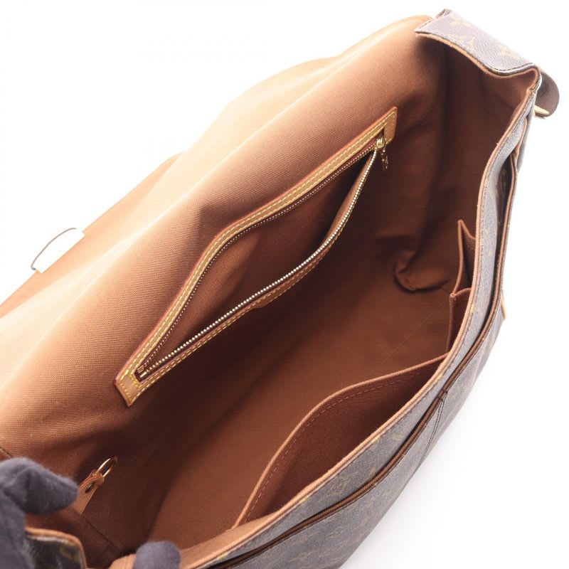 Louis Vuitton Shoulder Bag Aves Leather — view 4