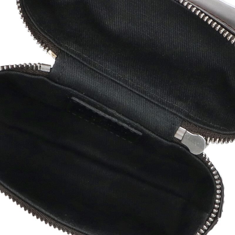 Louis Vuitton ray Monogram Glace Pouch — view 4