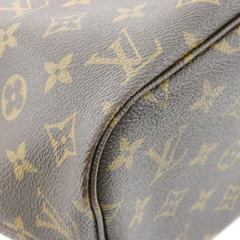 Louis Vuitton Monogram Neverfull MM Bag — view 3