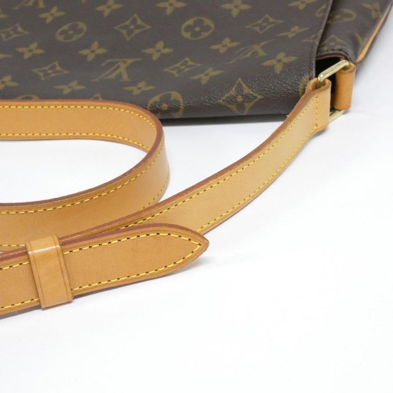 Louis Vuitton Monogram Musette Shoulder Bag — view 7