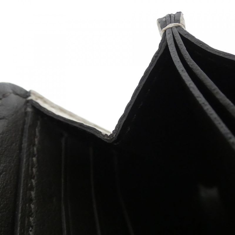 Louis Vuitton Taurillon Portefeuille Comet Wallet — view 8