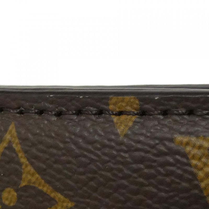 Louis Vuitton Monogram Around Me Shoulder Bag — view 5