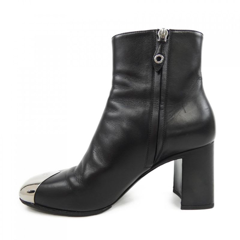 Louis Vuittone Line Size 37 Black Boots — view 2