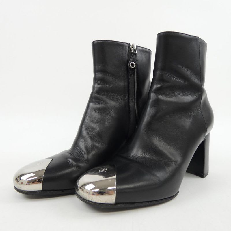 Louis Vuittone Line Size 37 Black Boots — view 3