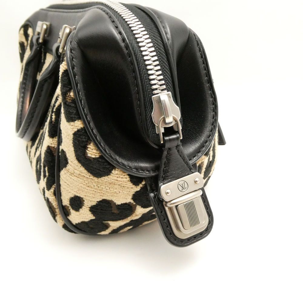Louis Vuitton Leopard Baby Handbag Jacquard Fabric Pattern Print — view 4