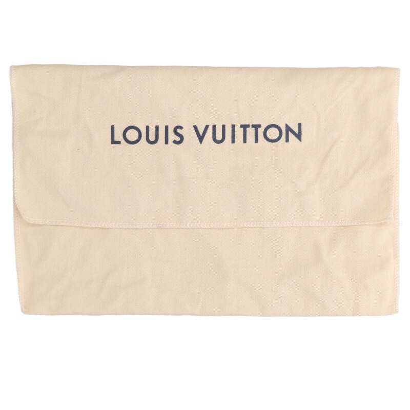 Louis Vuitton Troca PM Damier Giant Shoulder Bag — view 6