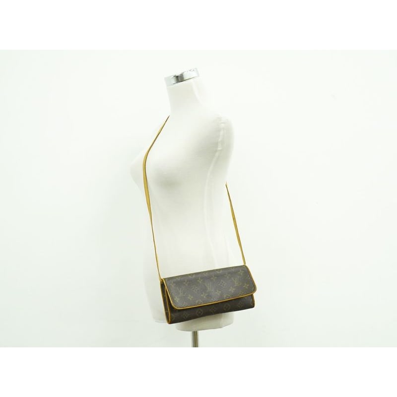Louis Vuitton Pochette Twin GM Monogram 2-Way Shoulder Bag Clutch — view 8